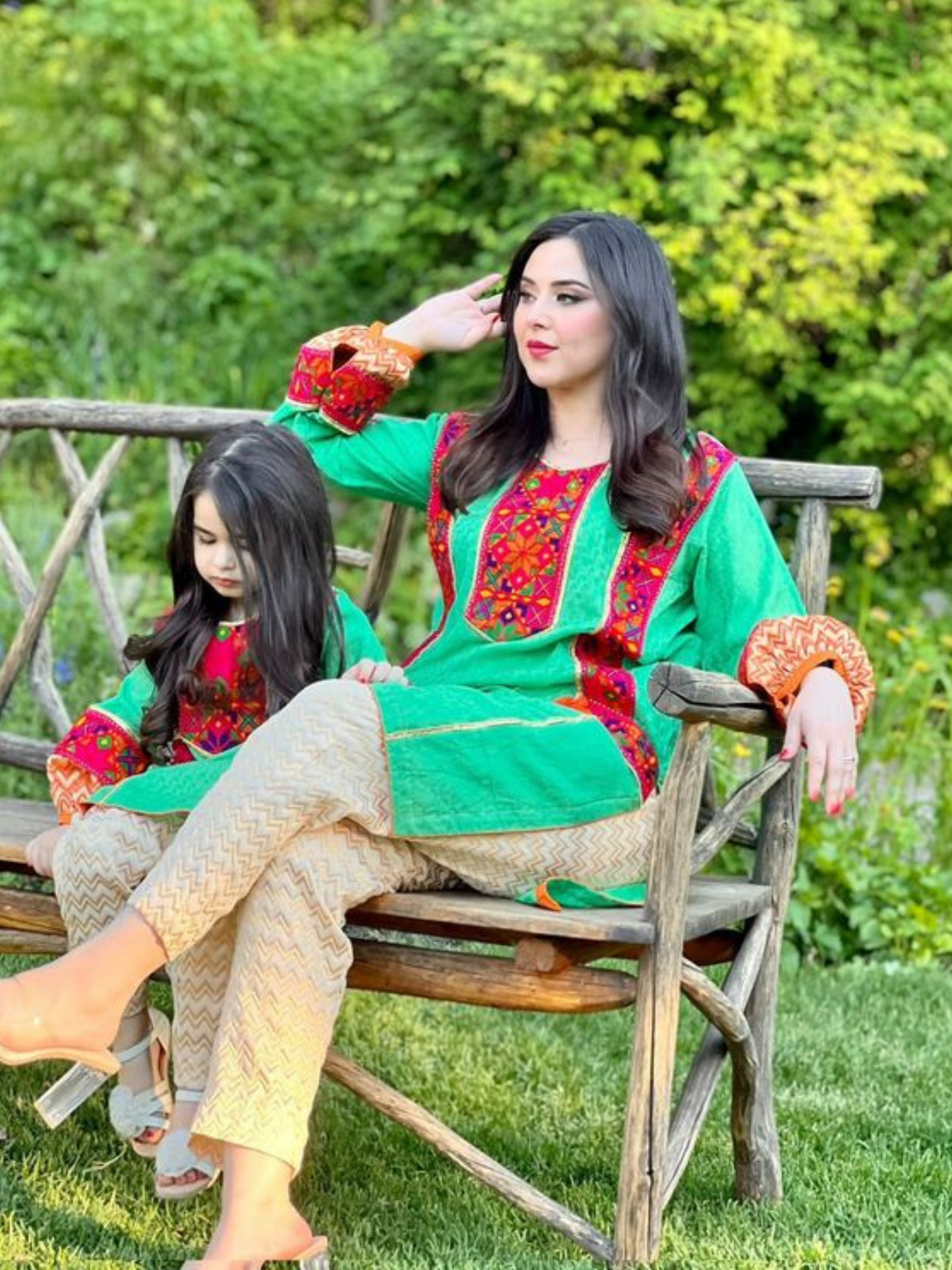 Green Kurta Set By Zari