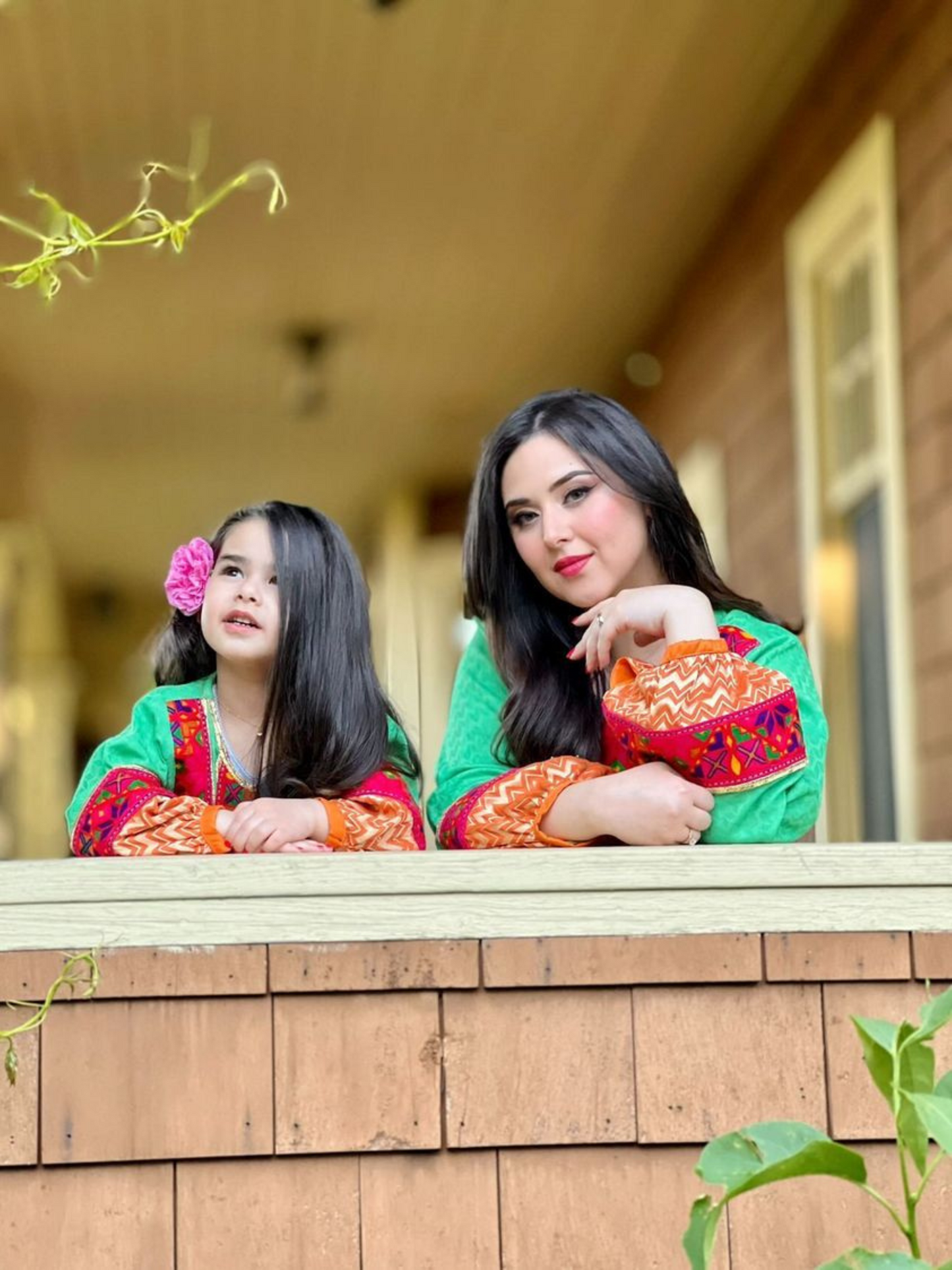 Green Kurta Set By Zari